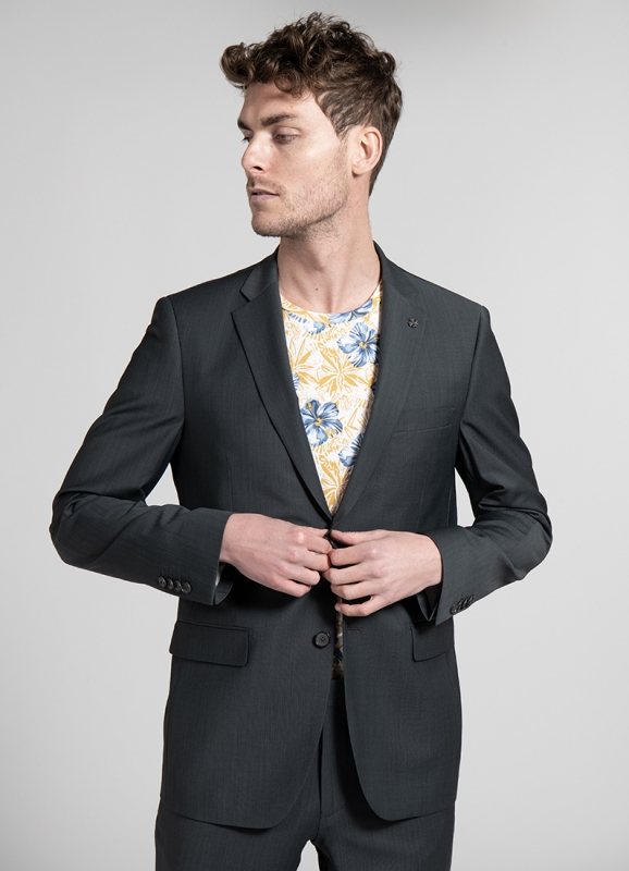 Washable suit jacket in polywool