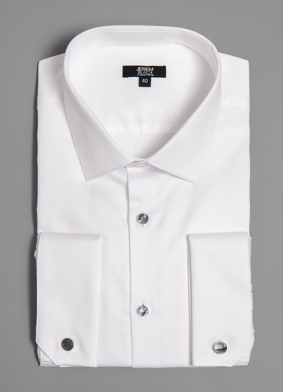 White shirt with metal button 