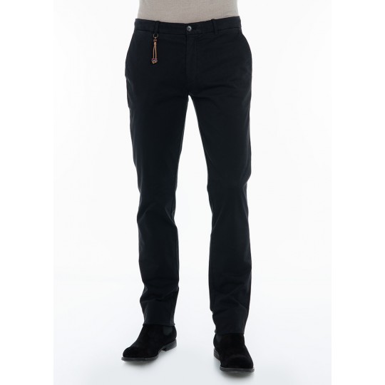 Pantalon en coton uni avec accessoire amovible à la taille Pantalon en coton uni avec accessoire amovible à la taille