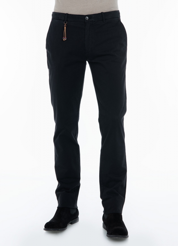 Plain cotton pants with removable waist accessory