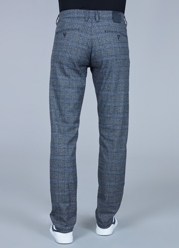 5 pocketed checkered trousers