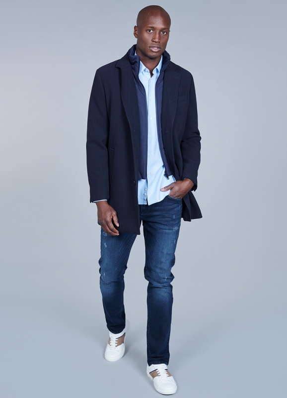 Coat with removable facing and tailored collar