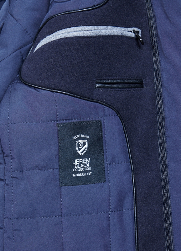Coat with removable facing and tailored collar