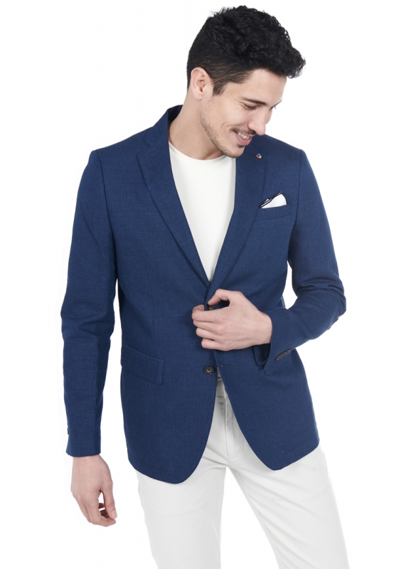 VESTE