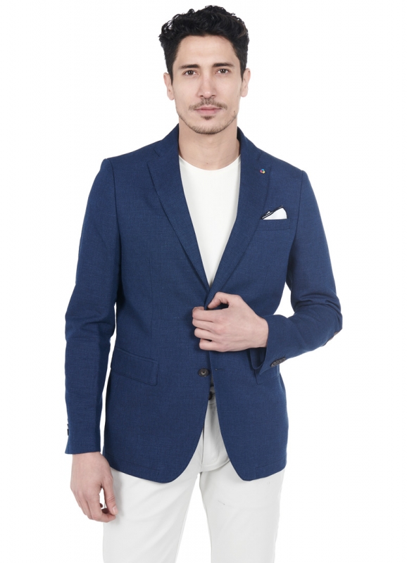 VESTE