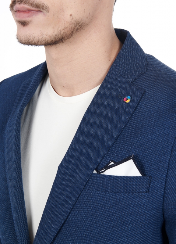 VESTE