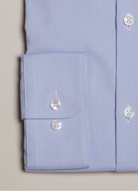 Chemise à fines rayures sans repassage