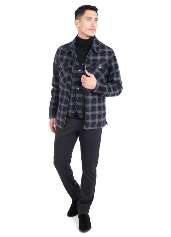 VESTE