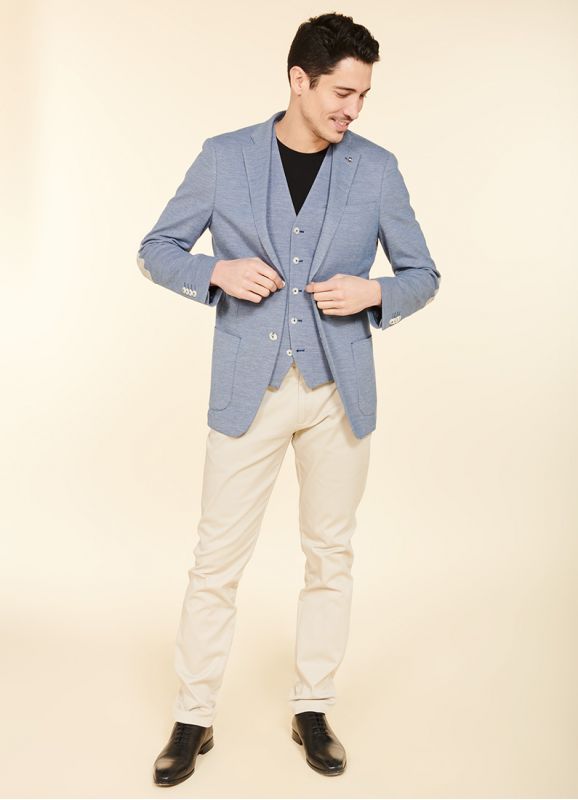 VESTE