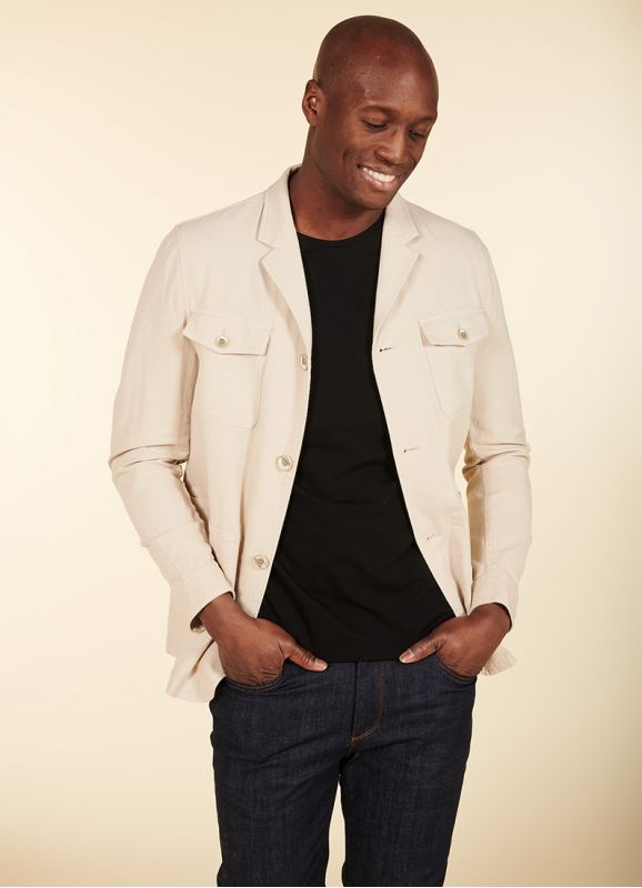 VESTE