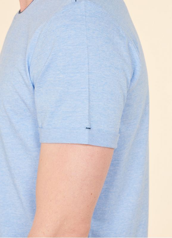 tee shirts