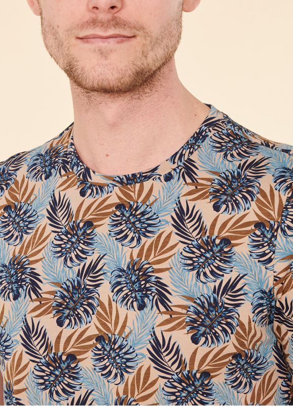 tee shirts