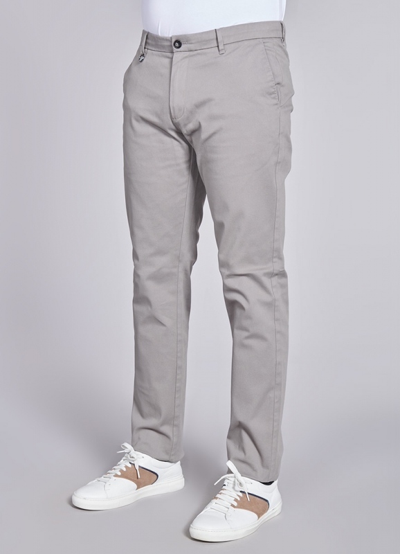 PANTALON EN GABARDINE DE COTON STRETCH 