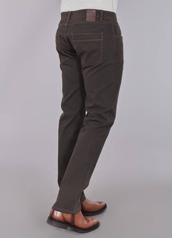 PANTALON EN COTON LAVÉ STRETCH 