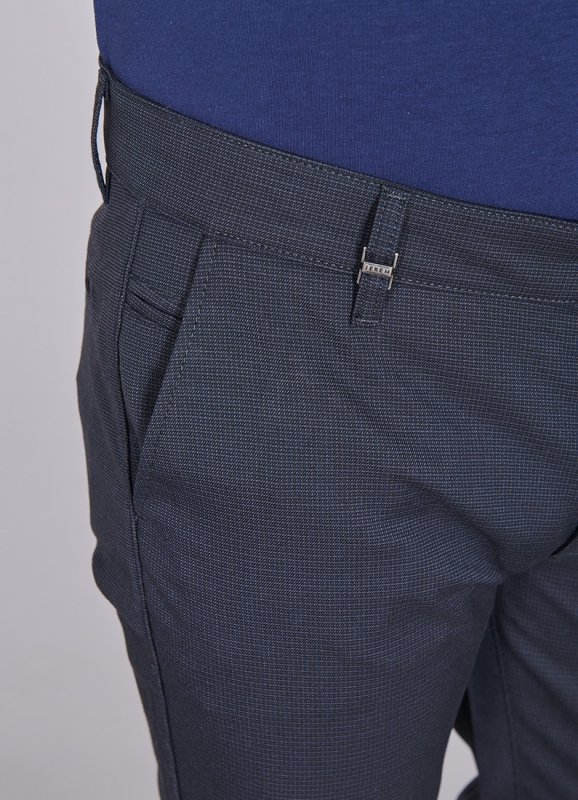 Pantalon en viscose à motifs