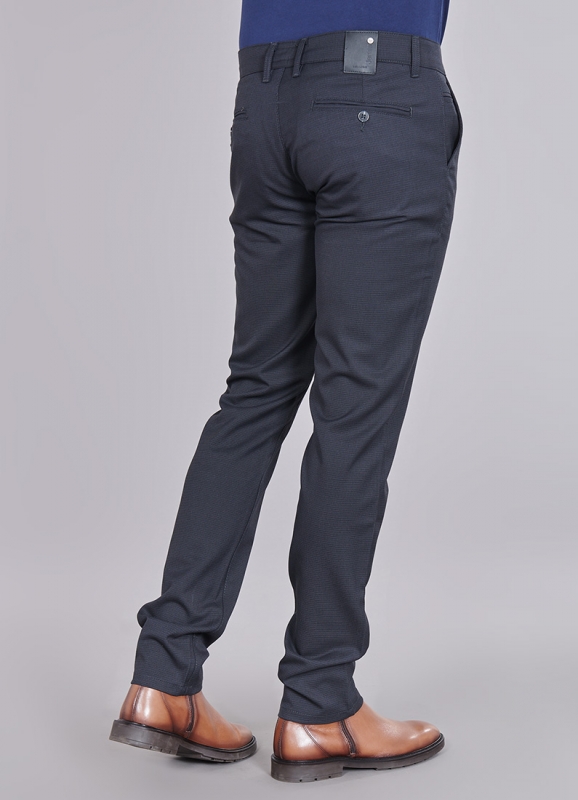 Pantalon en viscose à motifs