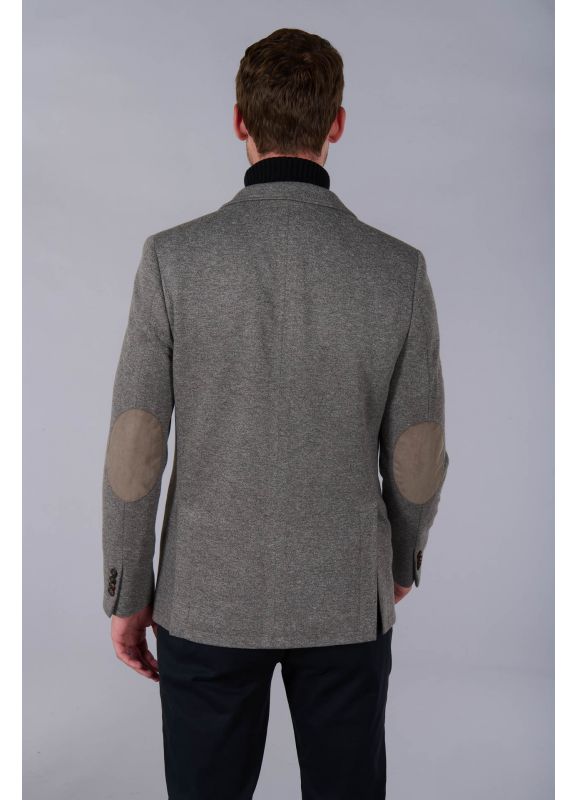 VESTE