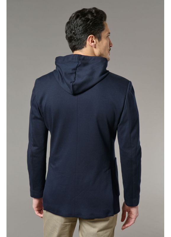 VESTE
