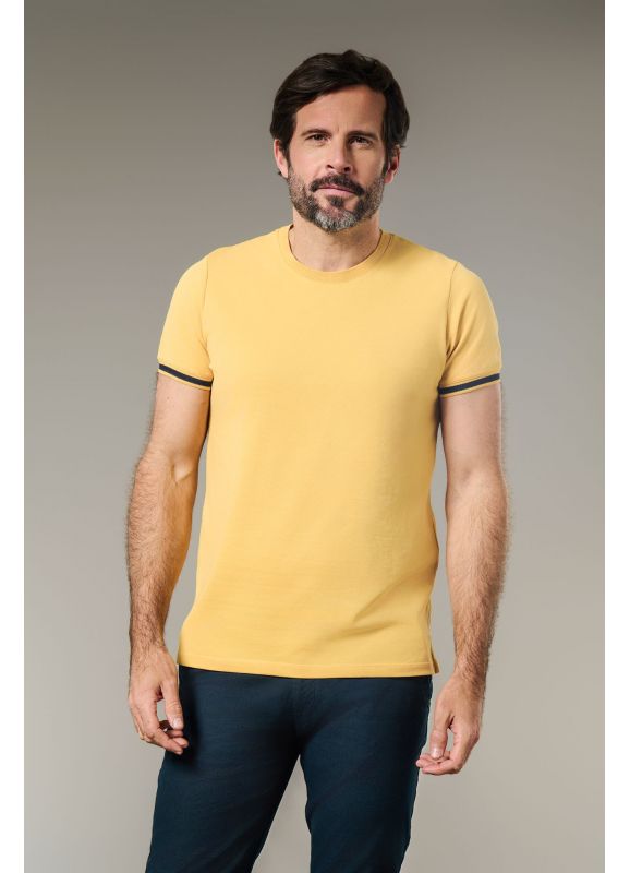 tee shirts