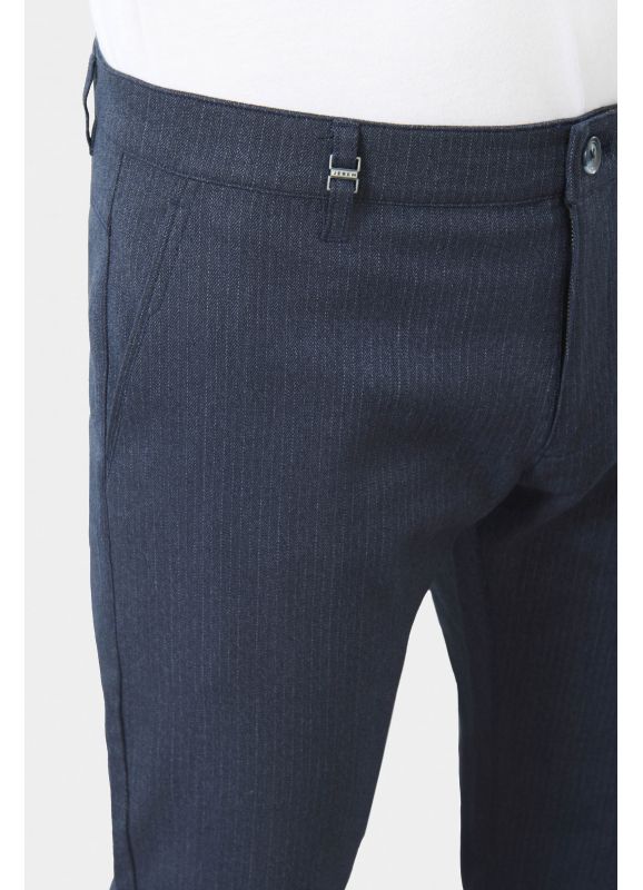 Herringbone leisure chinos