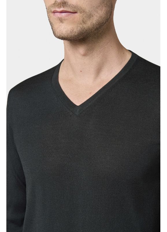 V-neck jumper